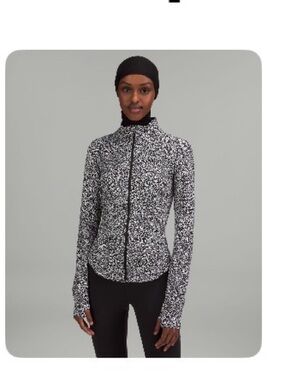 NWOT LULULEMON InStill Jacket